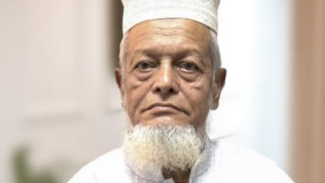 ভিটেমাটি হারিয়ে ৮০ বছরের শিক্ষক উদ্বাস্তু