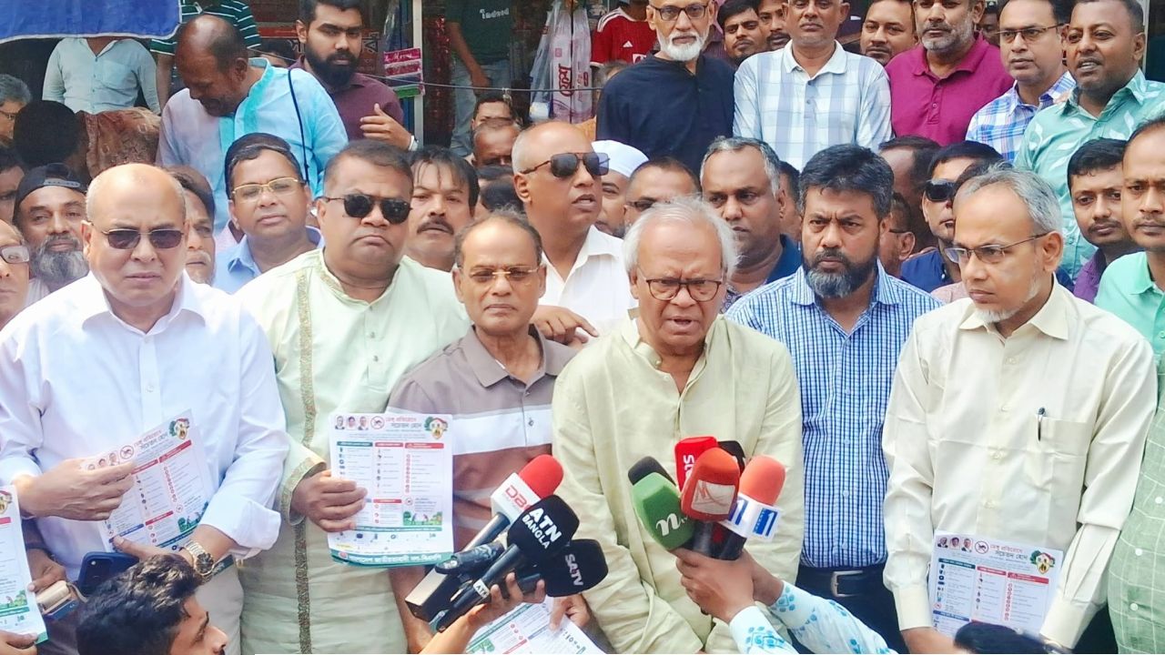 মিথ্যাচার করে সরকারের ভাবমূর্তি নষ্টের চেষ্টা করছে জামায়াত: রিজভী